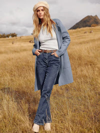 Elegant Lapel Coat in Soft Wool Blend for Women - Stylish Outerwear for Casual and Formal Occasions