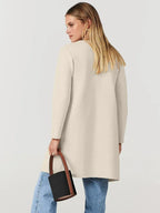 Elegant Lapel Coat in Soft Wool Blend for Women - Stylish Outerwear for Casual and Formal Occasions