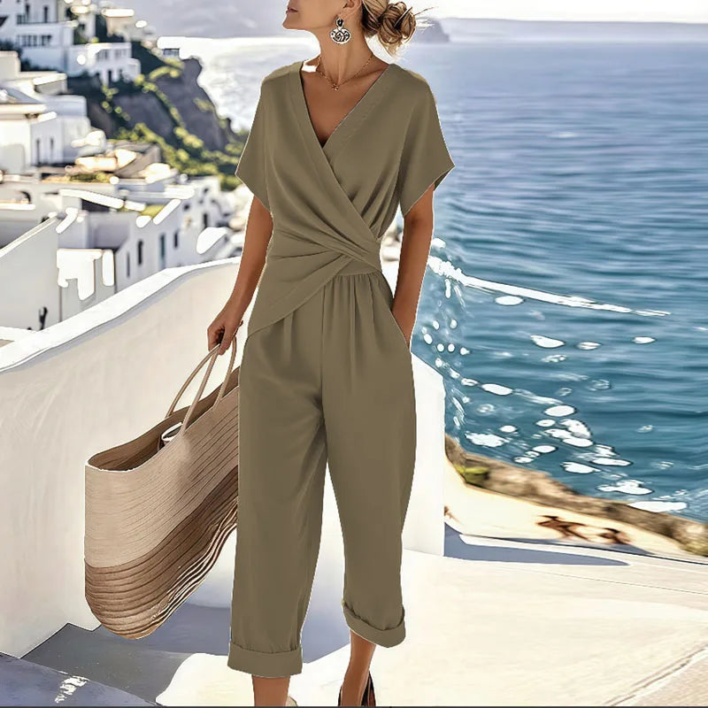 Elegant Two-Piece Set in Soft Fabric for Casual or Formal Wear