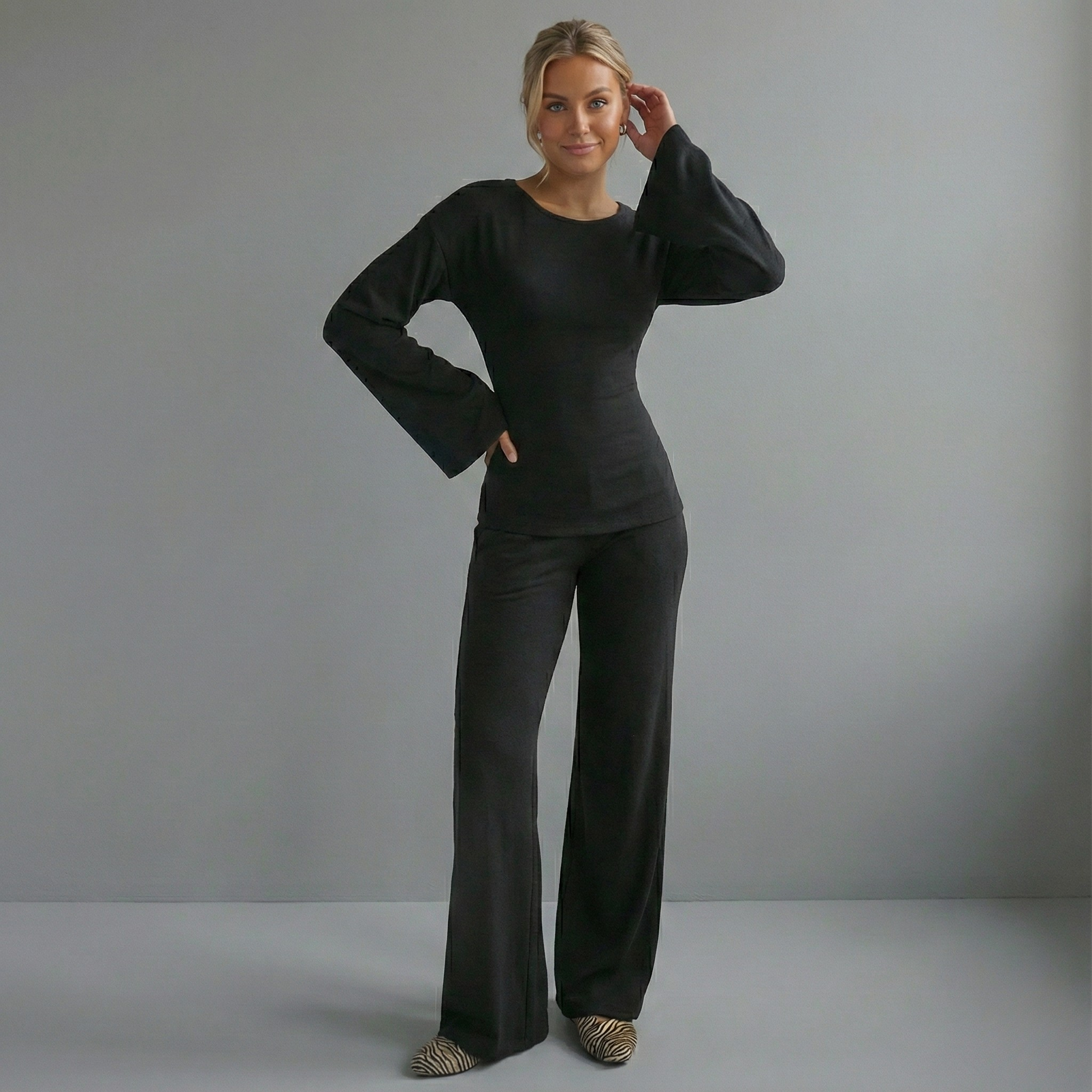 Flare Sleeve Round Neck Top and Bottom Set - Casual Cotton Outfit for Women