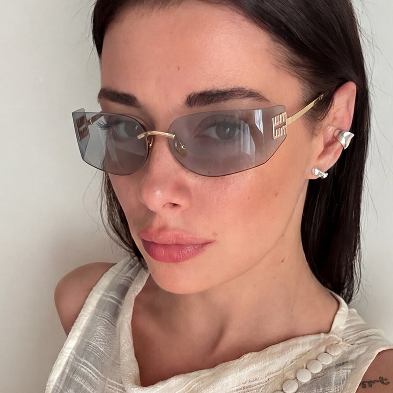 Futuristic Designer Sunglasses with UV Protection – Fashion, Outdoor