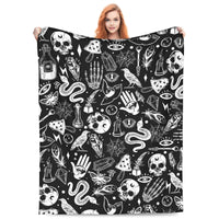 Halloween Fleece Blanket – Cozy Home Decor, Seasonal Gift