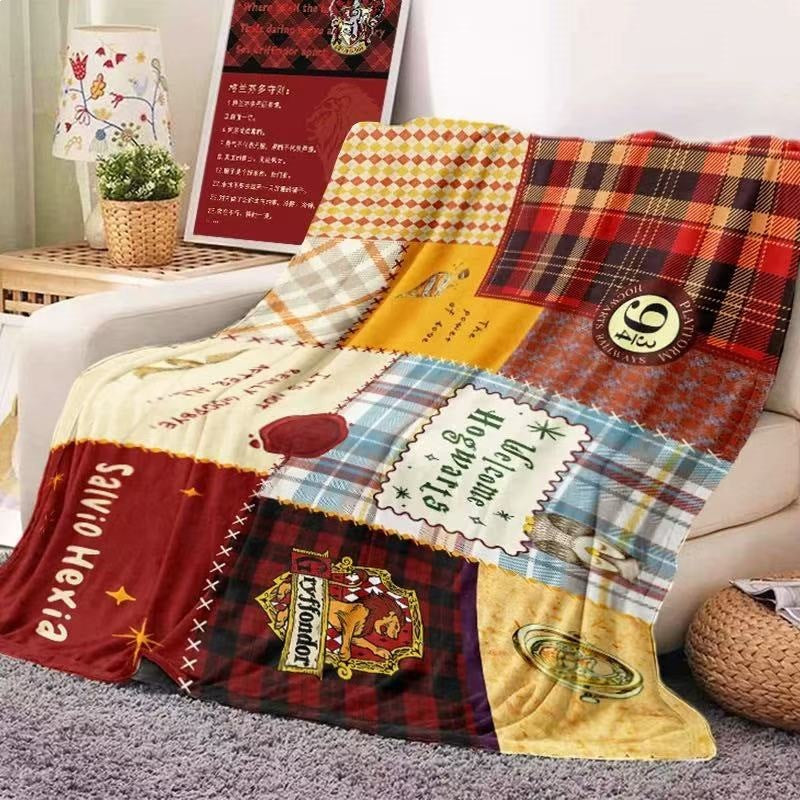 Hogwarts-Themed Fleece Throw Blanket – Cozy Home Decor, Gift for Fans