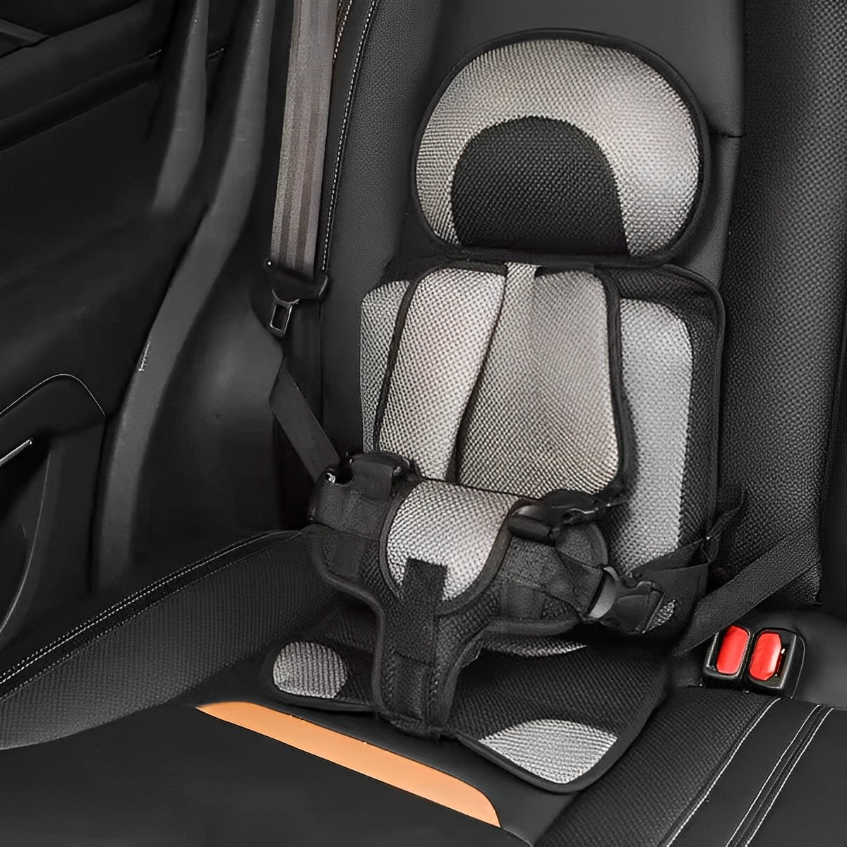Lightweight and Safe Car Seat for Children - Easy Travels