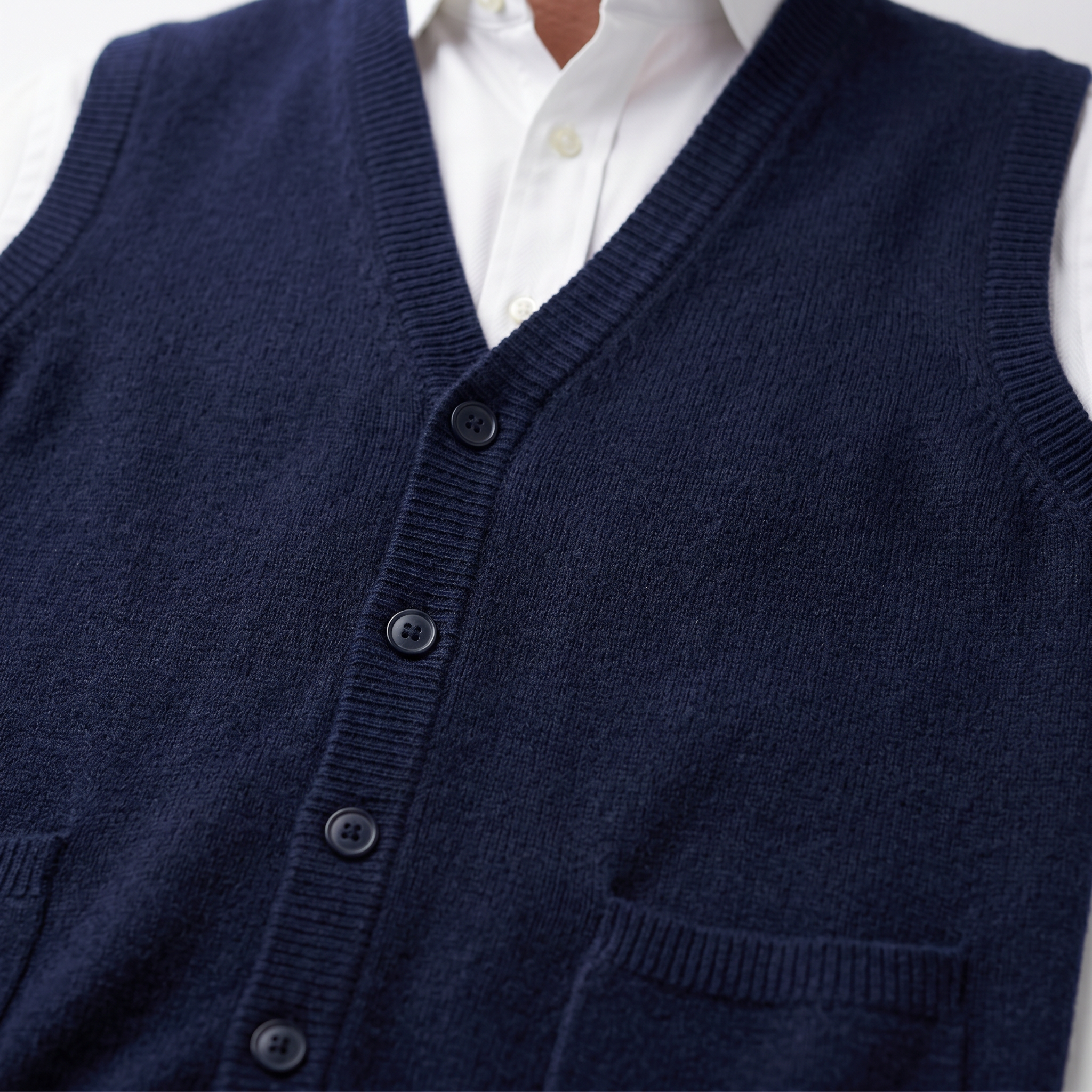 Men's V Neck Sleeveless Knit Waistcoat Vest with Pockets - Casual Style