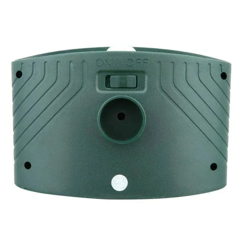 Outdoor Solar-Powered Ultrasonic Deer Repeller – Garden Protection, Wildlife Control