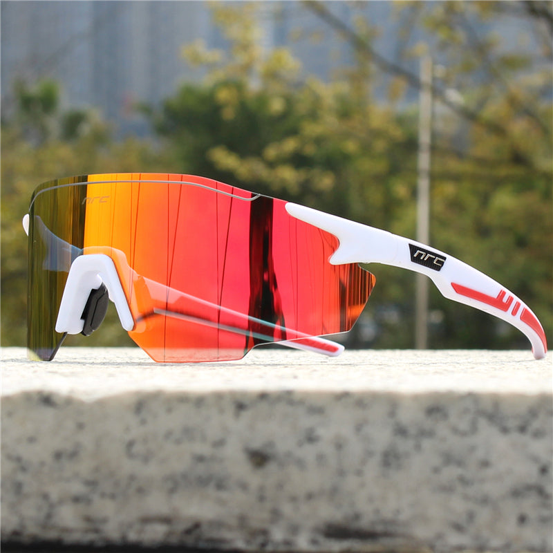 Polarised Sports Sunglasses – UV Protection, Lightweight Design – Outdoor, Sports