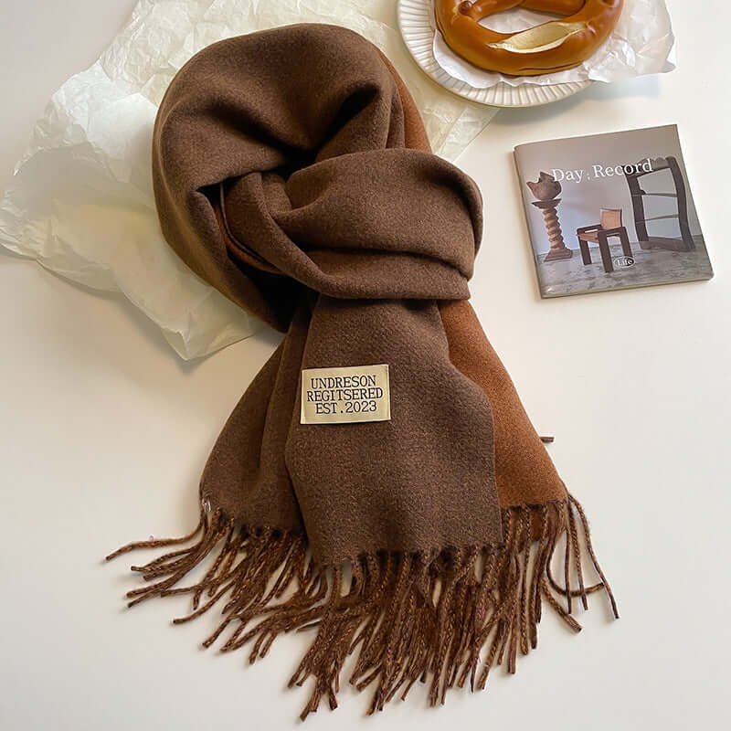 Reversible Scarf – Stylish Accessory, Versatile Fashion Statement