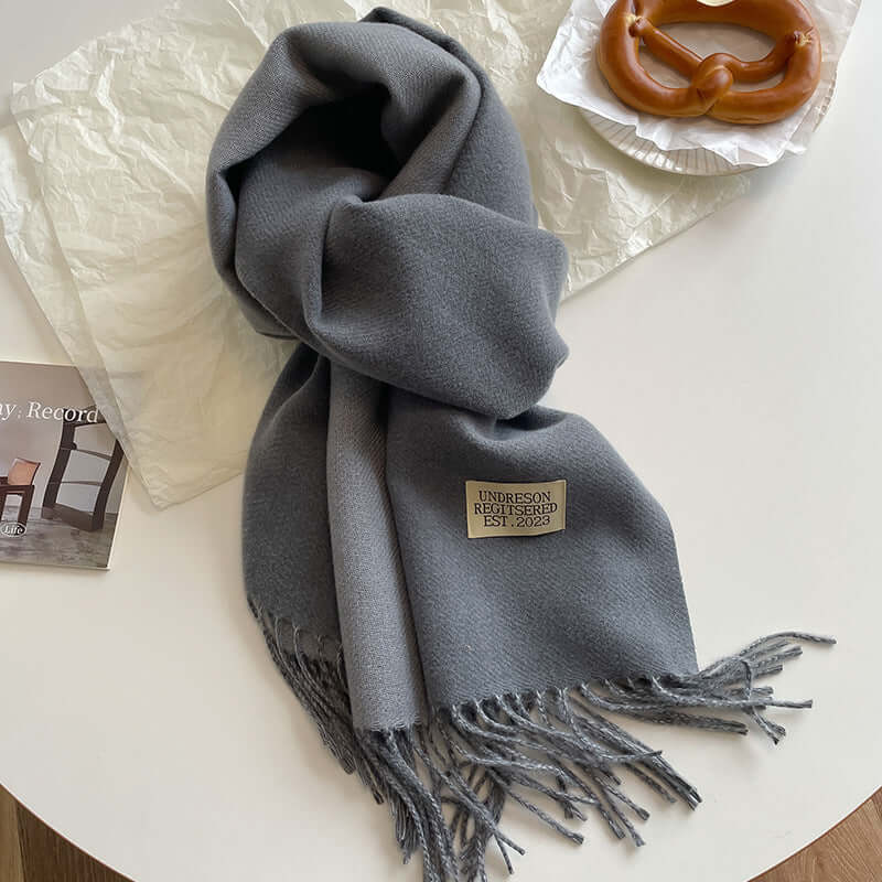 Reversible Scarf – Stylish Accessory, Versatile Fashion Statement