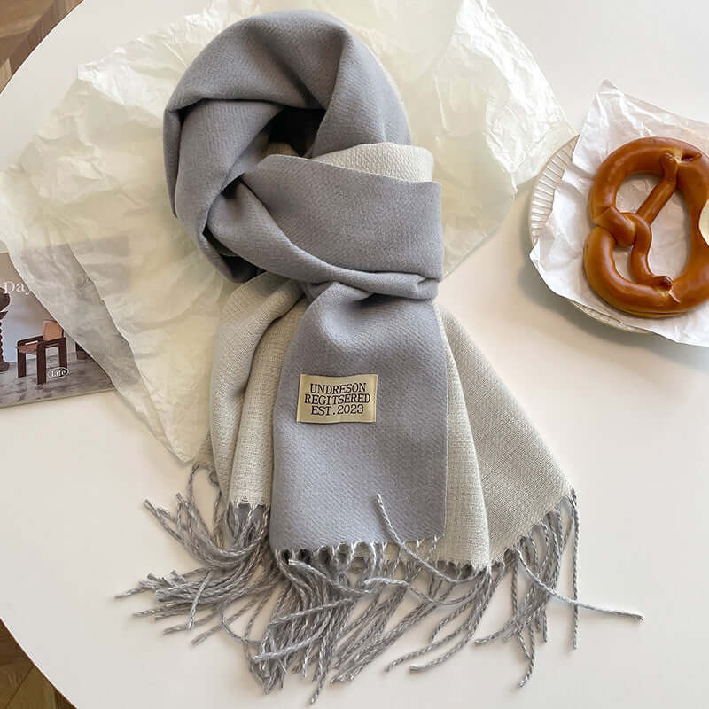 Reversible Scarf – Stylish Accessory, Versatile Fashion Statement