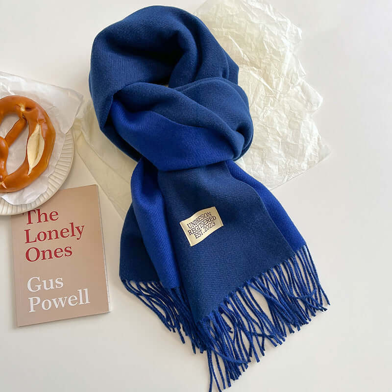 Reversible Scarf – Stylish Accessory, Versatile Fashion Statement