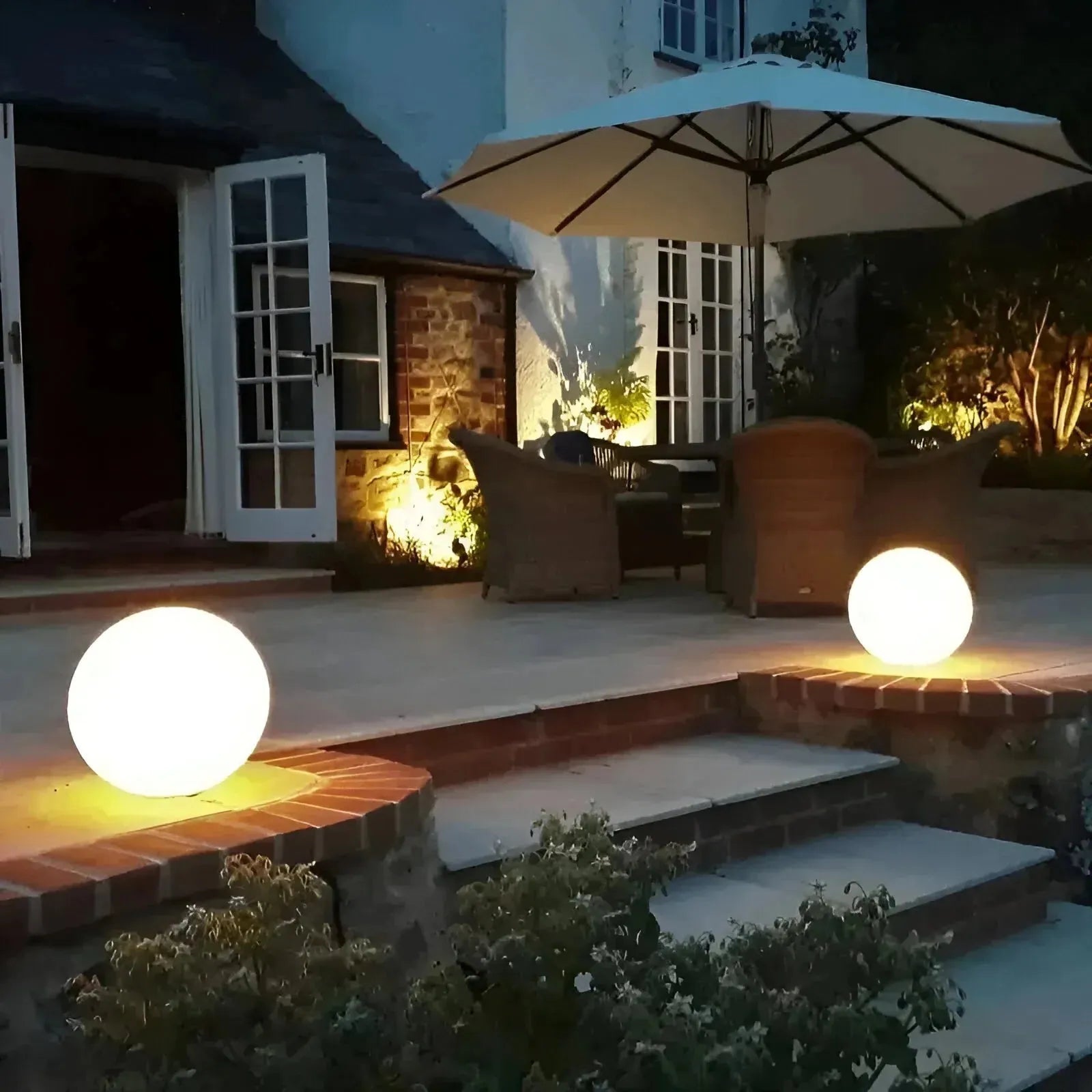 Weatherproof Garden Light – Outdoor, Patio Lighting