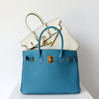 Women’s Handbag Elegant Functional – Everyday Use, Stylish Accessory